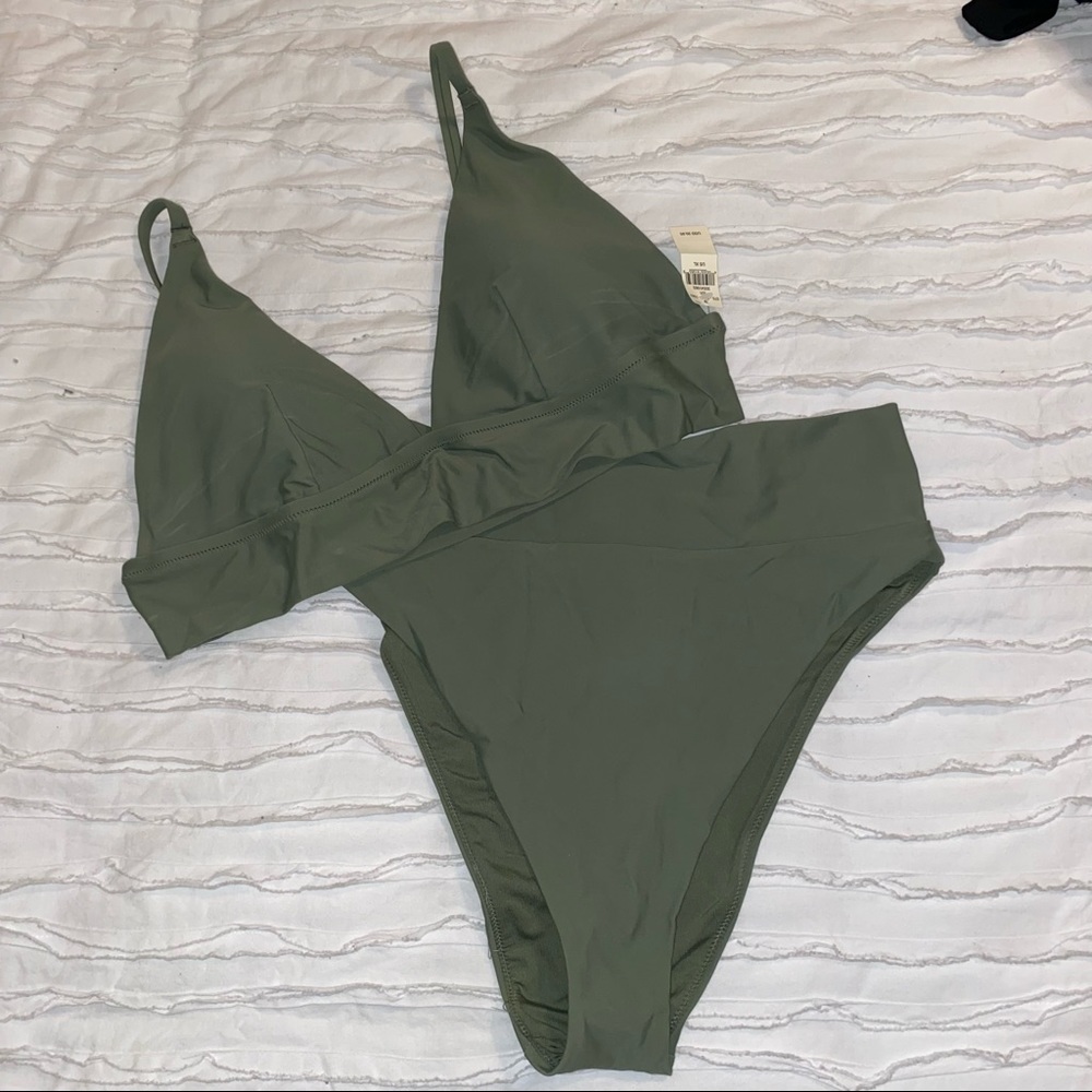 Green AErie Triangle Swim Top and High Waisted Bottoms